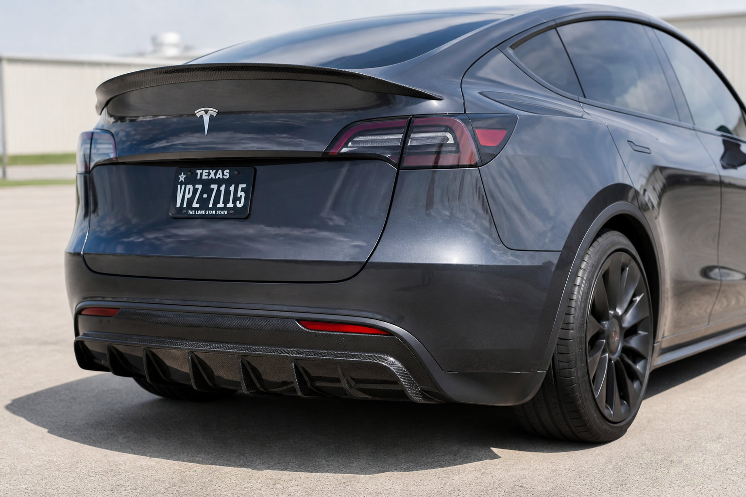 Balancing Aerodynamic Grip with Daily Usability
